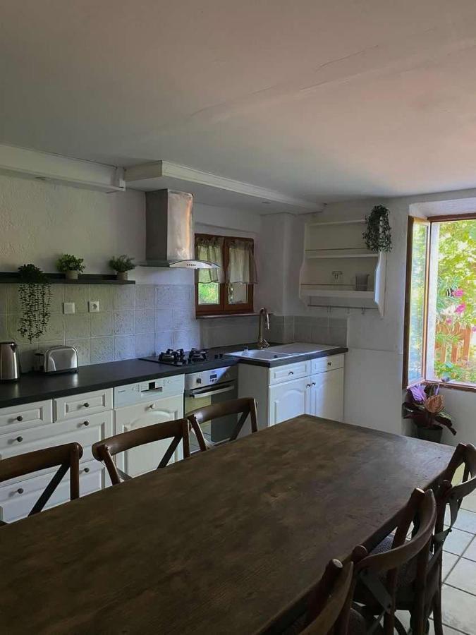Jolie Maisonnette Niozelles Exterior foto