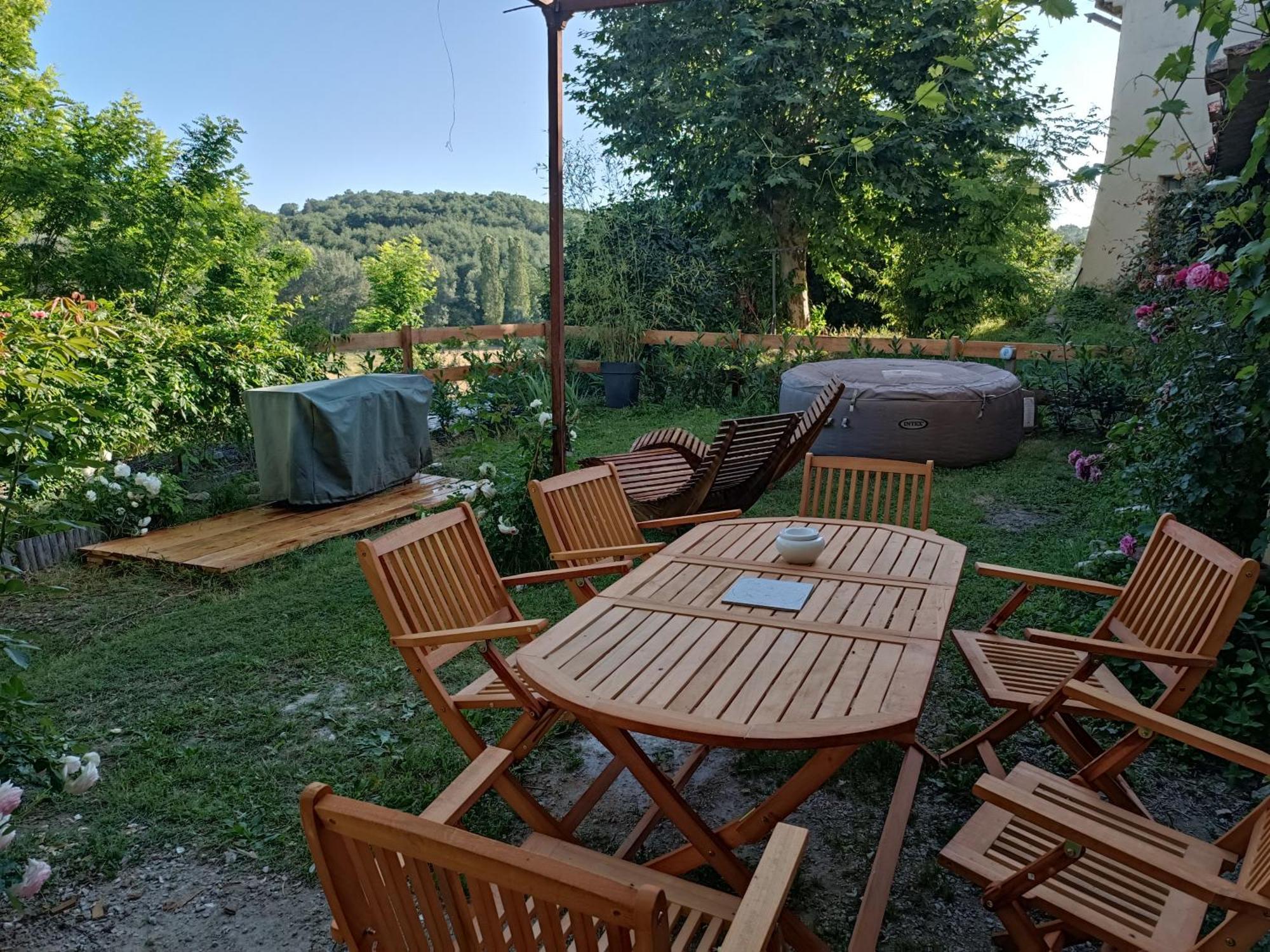 Jolie Maisonnette Niozelles Exterior foto